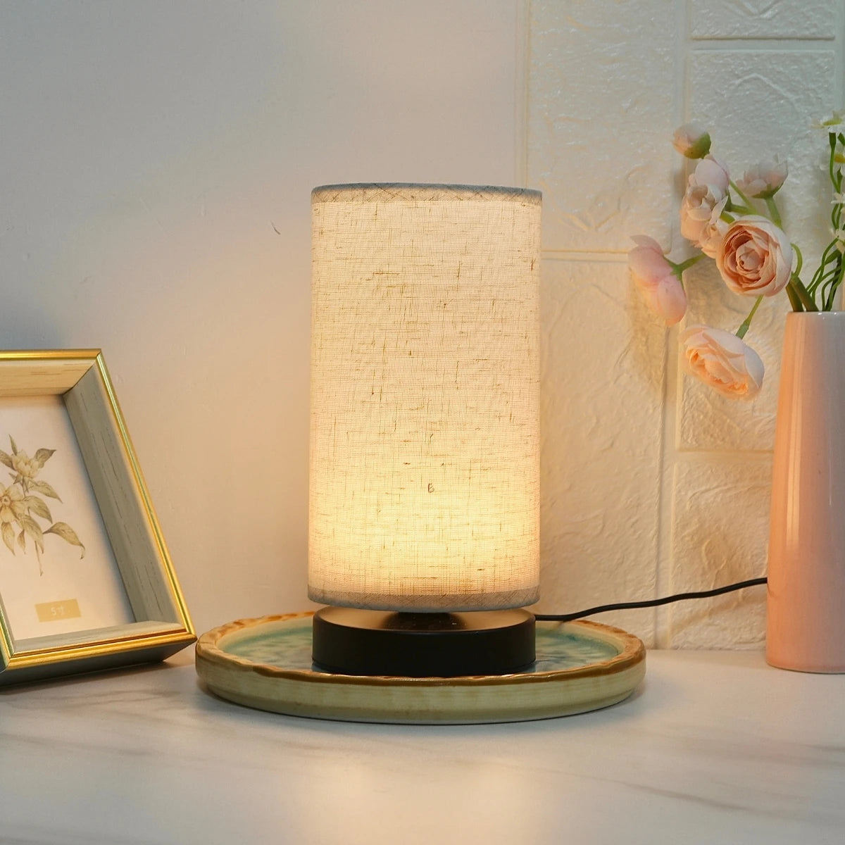 Nordic Fabric USB Table Lamp