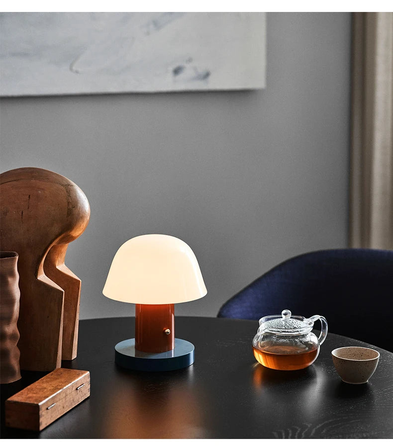 Piano-Coat Mushroom Touch Lamp