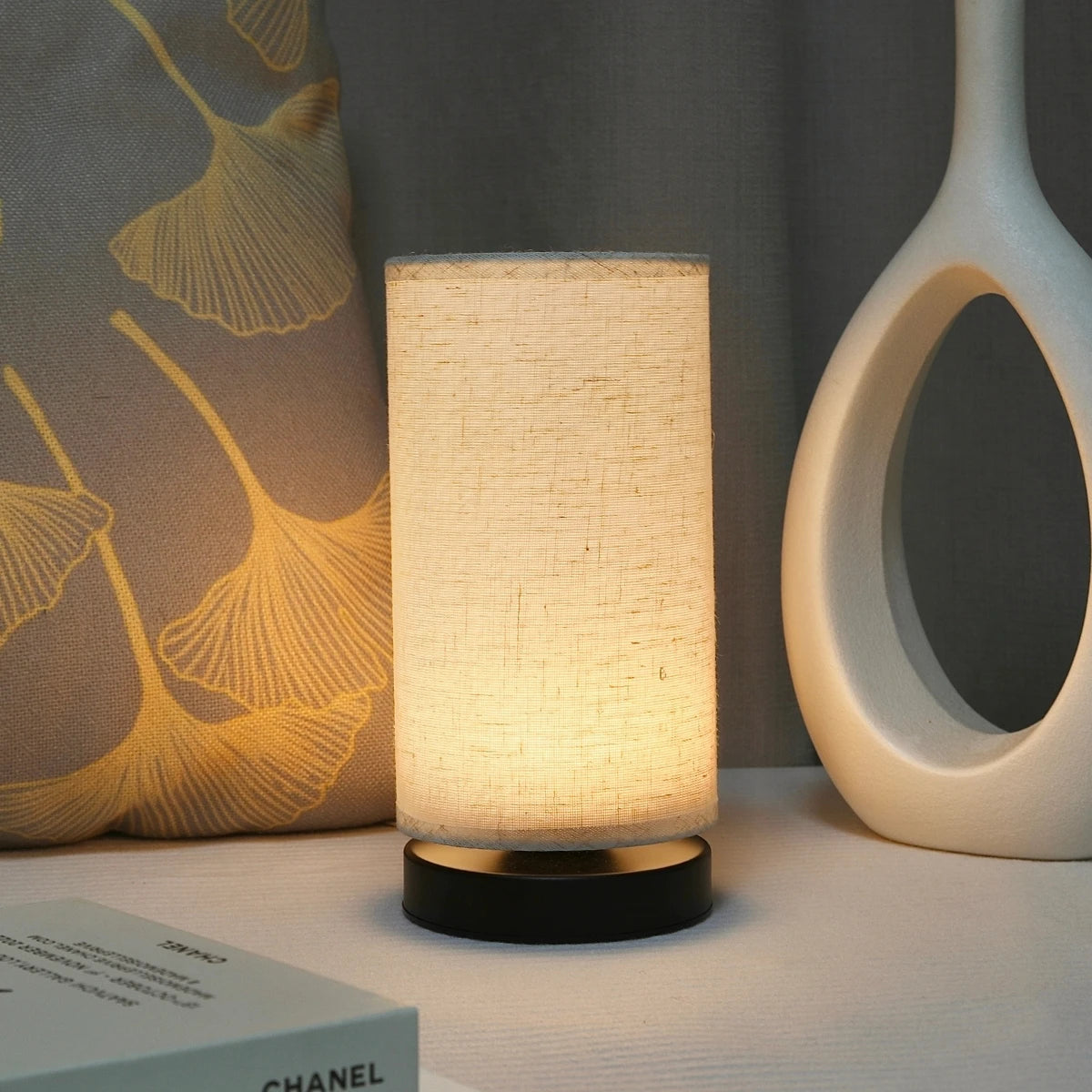 Nordic Fabric USB Table Lamp